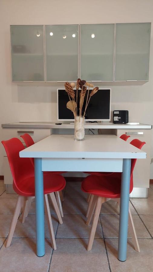 Casa Vacanze I Leoni Empoli Exteriör bild