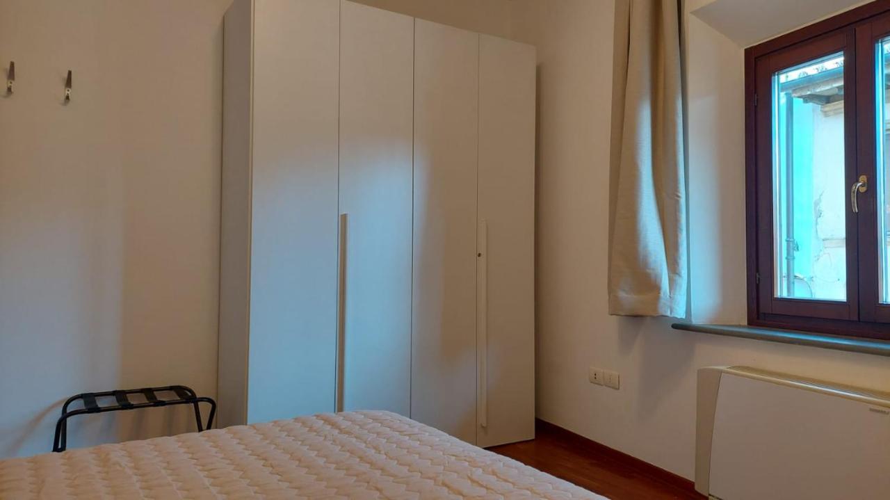 Casa Vacanze I Leoni Empoli Exteriör bild