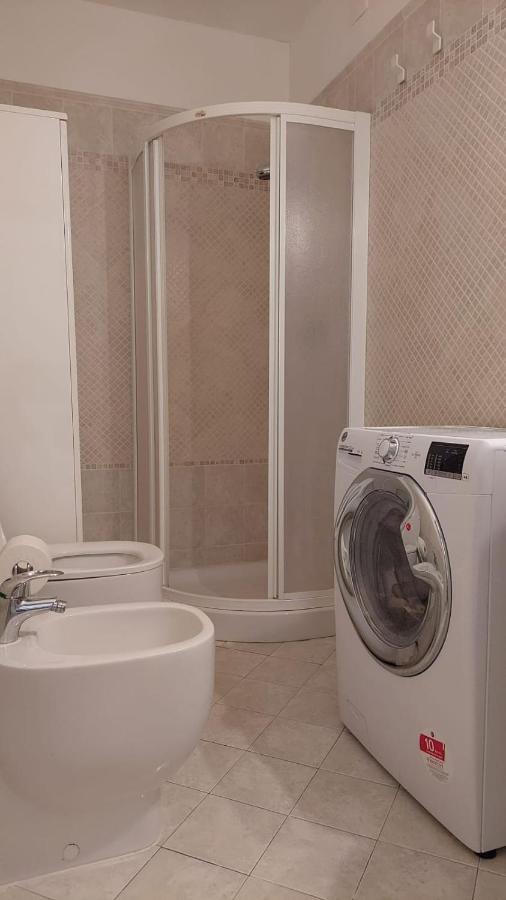 Casa Vacanze I Leoni Empoli Exteriör bild